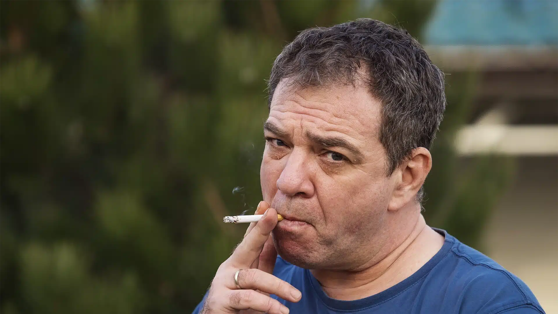 Smoking as a false relaxant